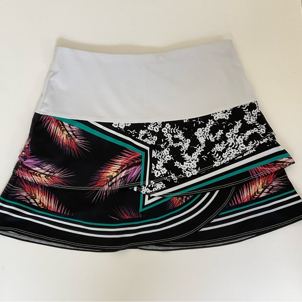 Lucky in Love Scallop Tiered Tennis Skirt Size S